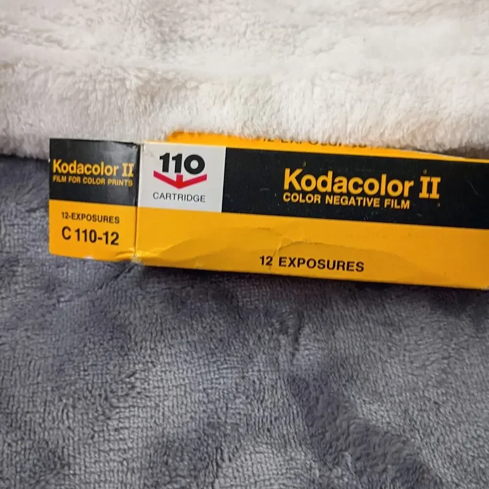 kodak kodacolor. Vintage 12 Exposure January 1979